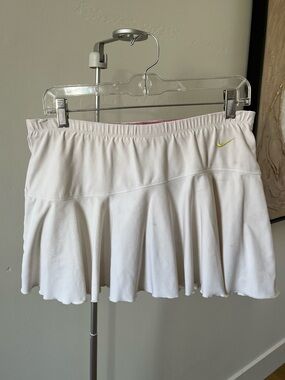 Nike White Skort with Pink Waistband Trim